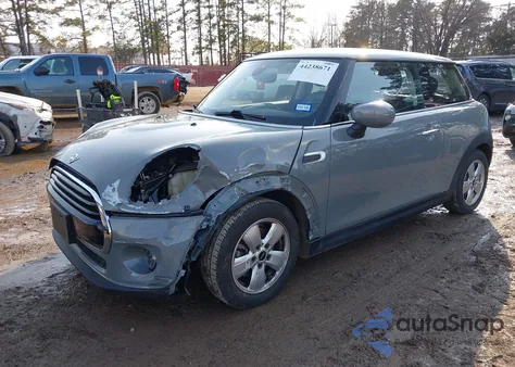 2020 Mini Hardtop Cooper from USA, damaged, VIN WMWXR3C07L2M86376